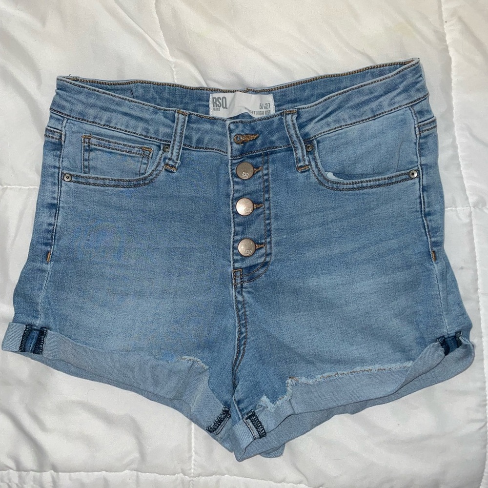Sunset high rise jean shorts💙